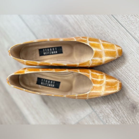 Stuart Weitzman Shoes - VTG. 80s Stuart Weitzman Gold Quilted Square Toed Heels Retro